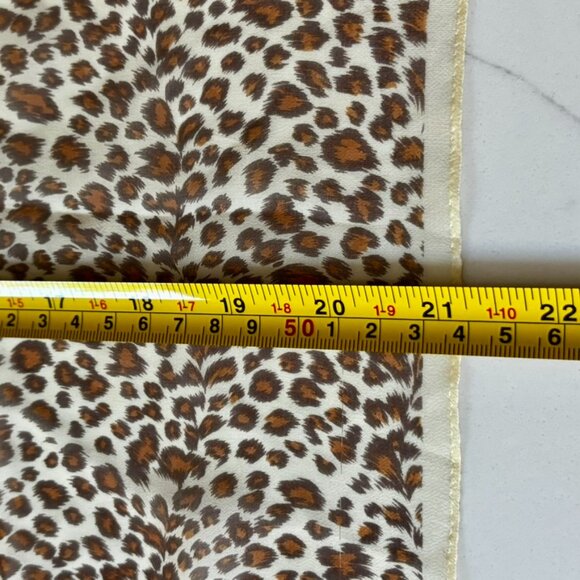 Women's Silk Leopard Print Artisanal Neck Scarf Cream Tan Brown 21"x21" EC - Picture 8 of 9